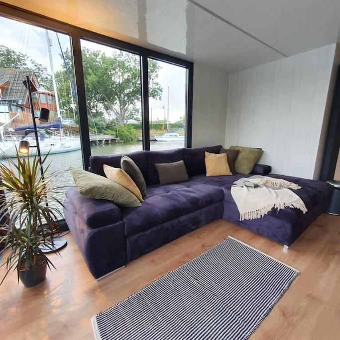 Modern, Brand New Houseboat Near Amsterdam Ξενοδοχείο Monnickendam Εξωτερικό φωτογραφία