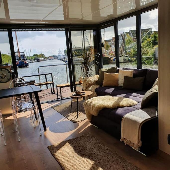Modern, Brand New Houseboat Near Amsterdam Ξενοδοχείο Monnickendam Εξωτερικό φωτογραφία